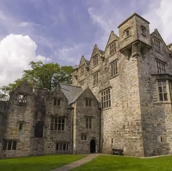 places_to_explore_legends_of_ireland_and_scotland_img2_1x