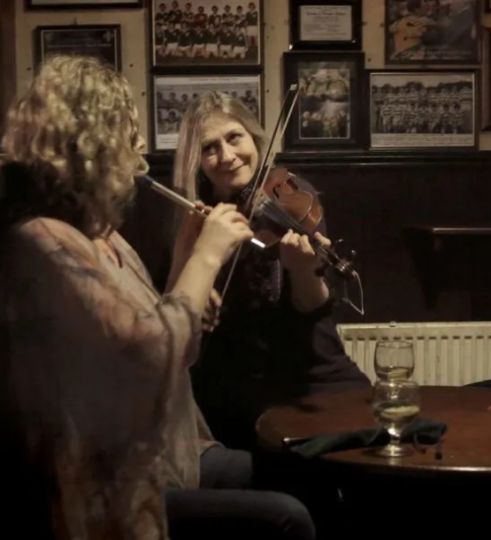 places_to_explore_traditional_music_and_dance_tour_of_ireland_img6_1x